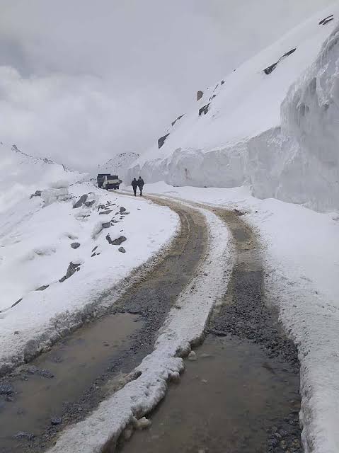 Khardung La  pass, Ladakh